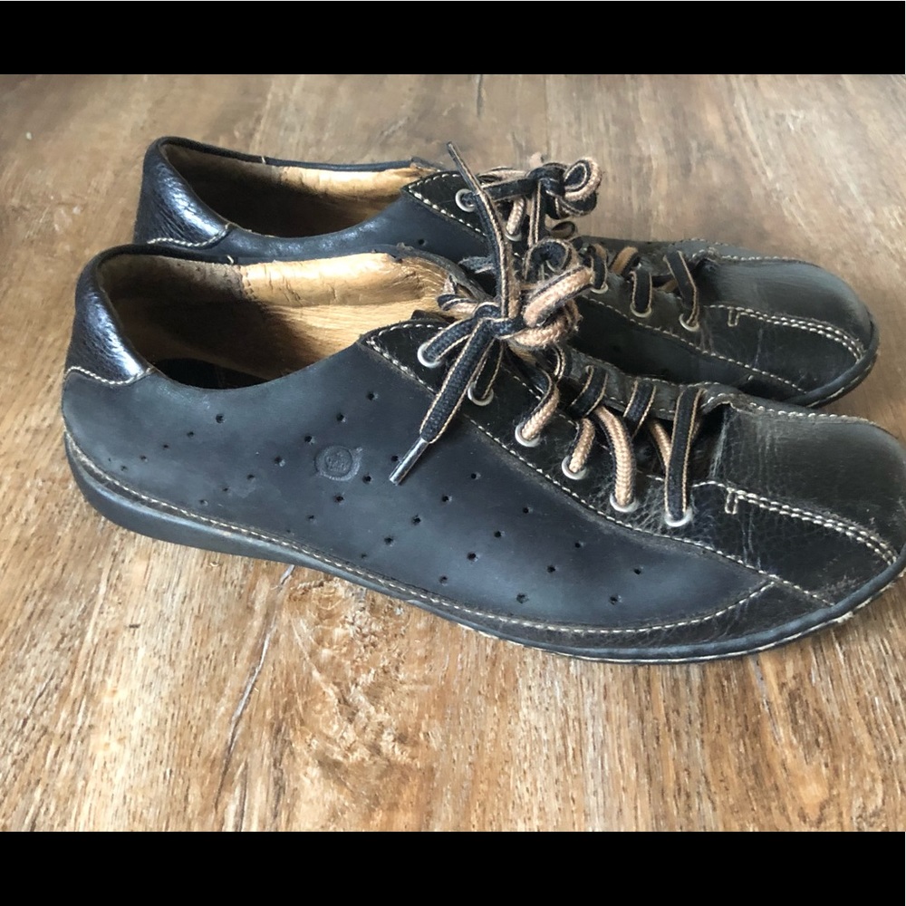 Born women’s leather sneakers